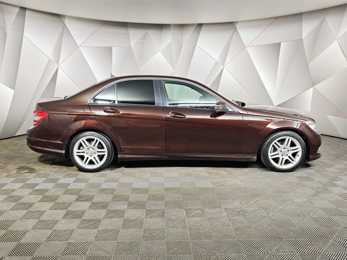 Mercedes-Benz C-Класс C 180 CGI BlueEFFICIENCY AT (156 л.с.) Коричневый в АВИЛОН. Слайд №6