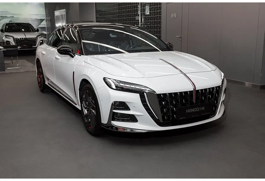 LIVE. Слайд №2