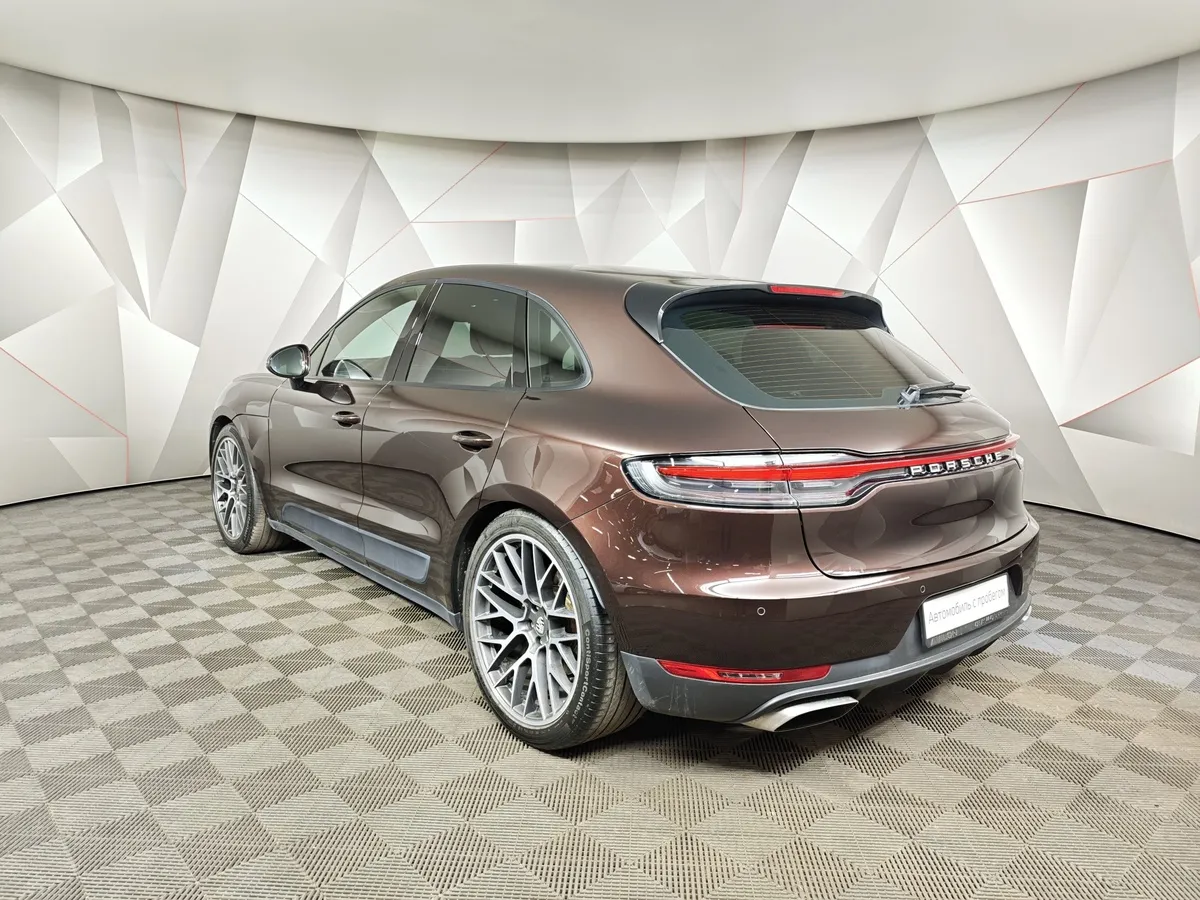 Porsche Macan 2.0 TFSI AMT 4WD (265 л.с.) R4 Коричневый в АВИЛОН. Слайд №4