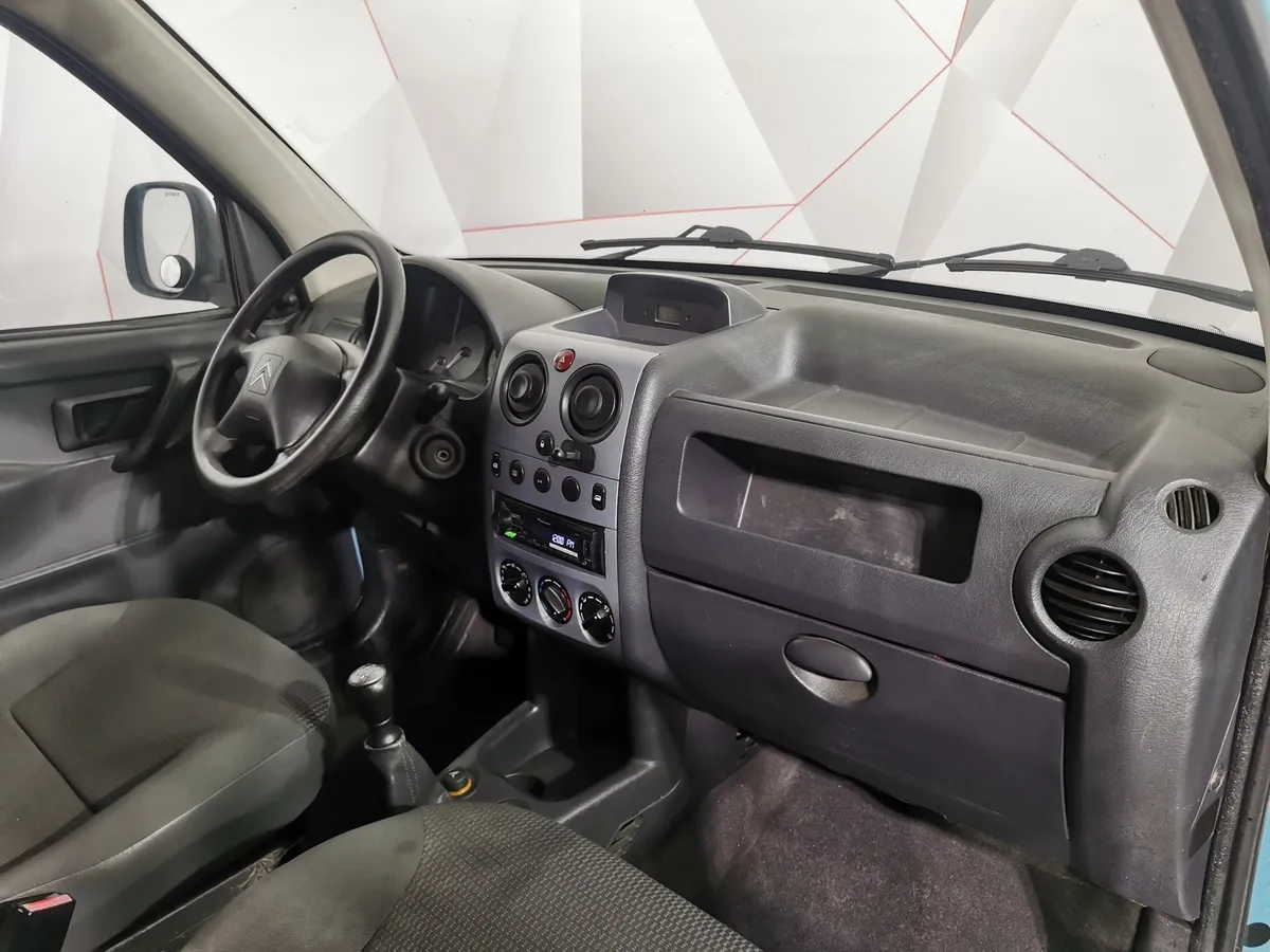 Citroen Berlingo 1.4 MT (75 л.с.) Стандартная Голубой в АВИЛОН. Слайд №11