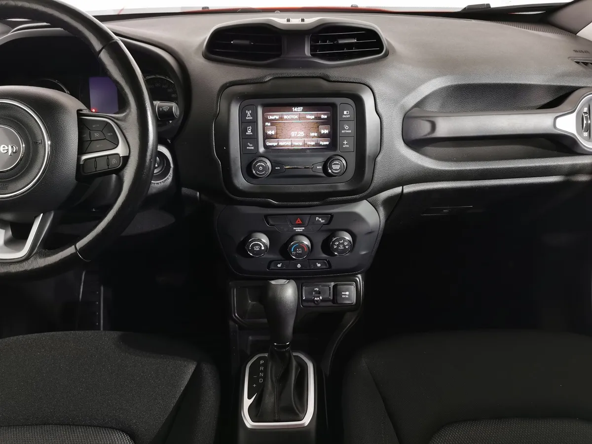 Jeep Renegade 1.4 AMT (140 л.с.) Limited Оранжевый в АВИЛОН. Слайд №14