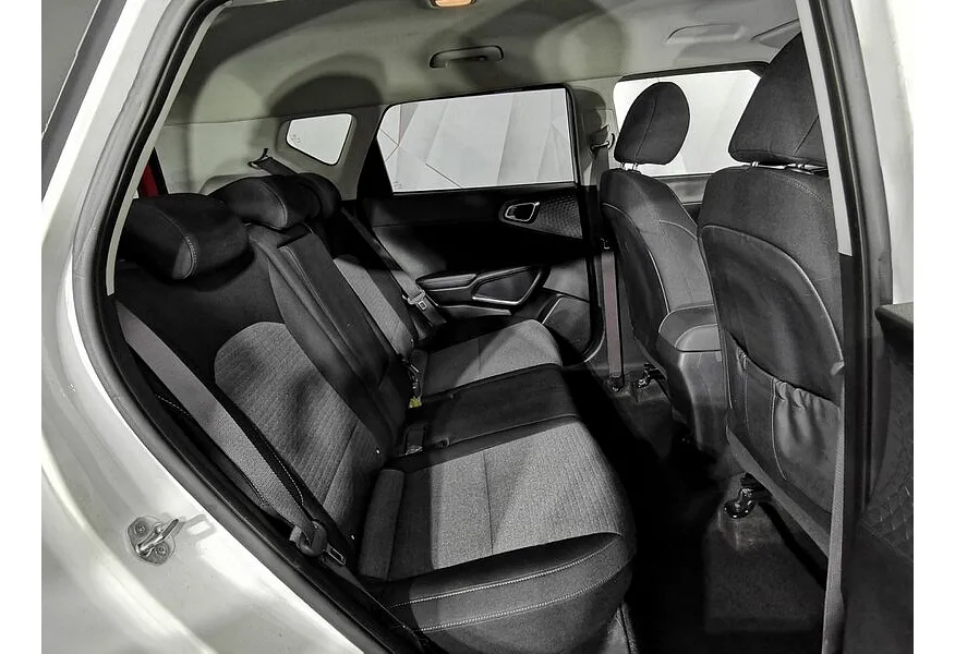 Kia Soul 1.6 MPI AT (123 л.с.) Luxe Белый в АВИЛОН. Слайд №17