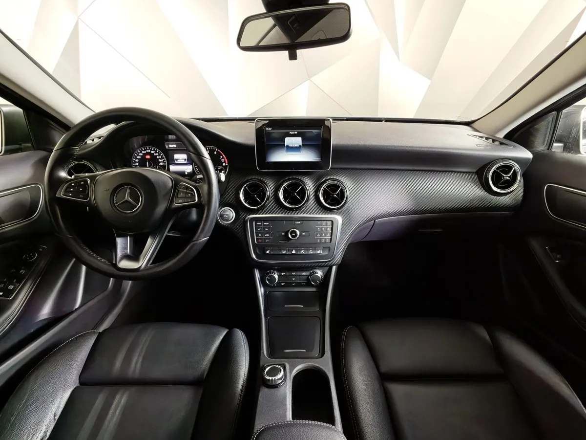 Mercedes-Benz GLA 200 7G-DCT (150 л.с.) Особая серия Серый в АВИЛОН. Слайд №14