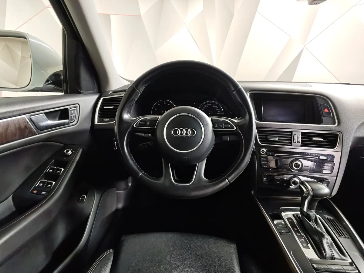 Audi Q5 2.0 TFSI S tronic quattro (249 л.с.) Белый в АВИЛОН. Слайд №20