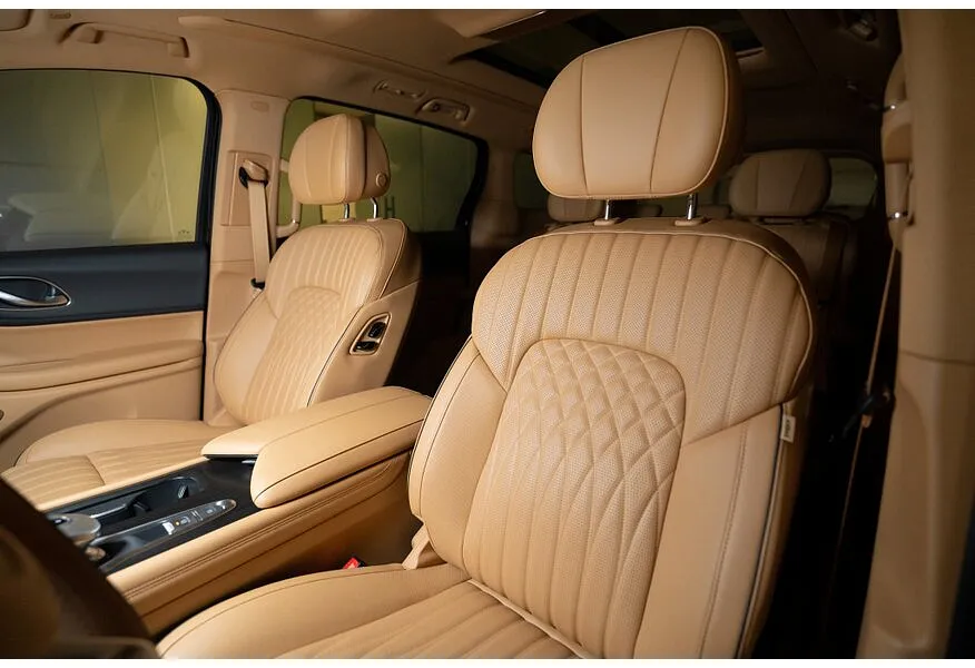 Voyah Dream EVR long range 1.5 AT AWD (422 л.с.) Черный в АВИЛОН. Слайд №10