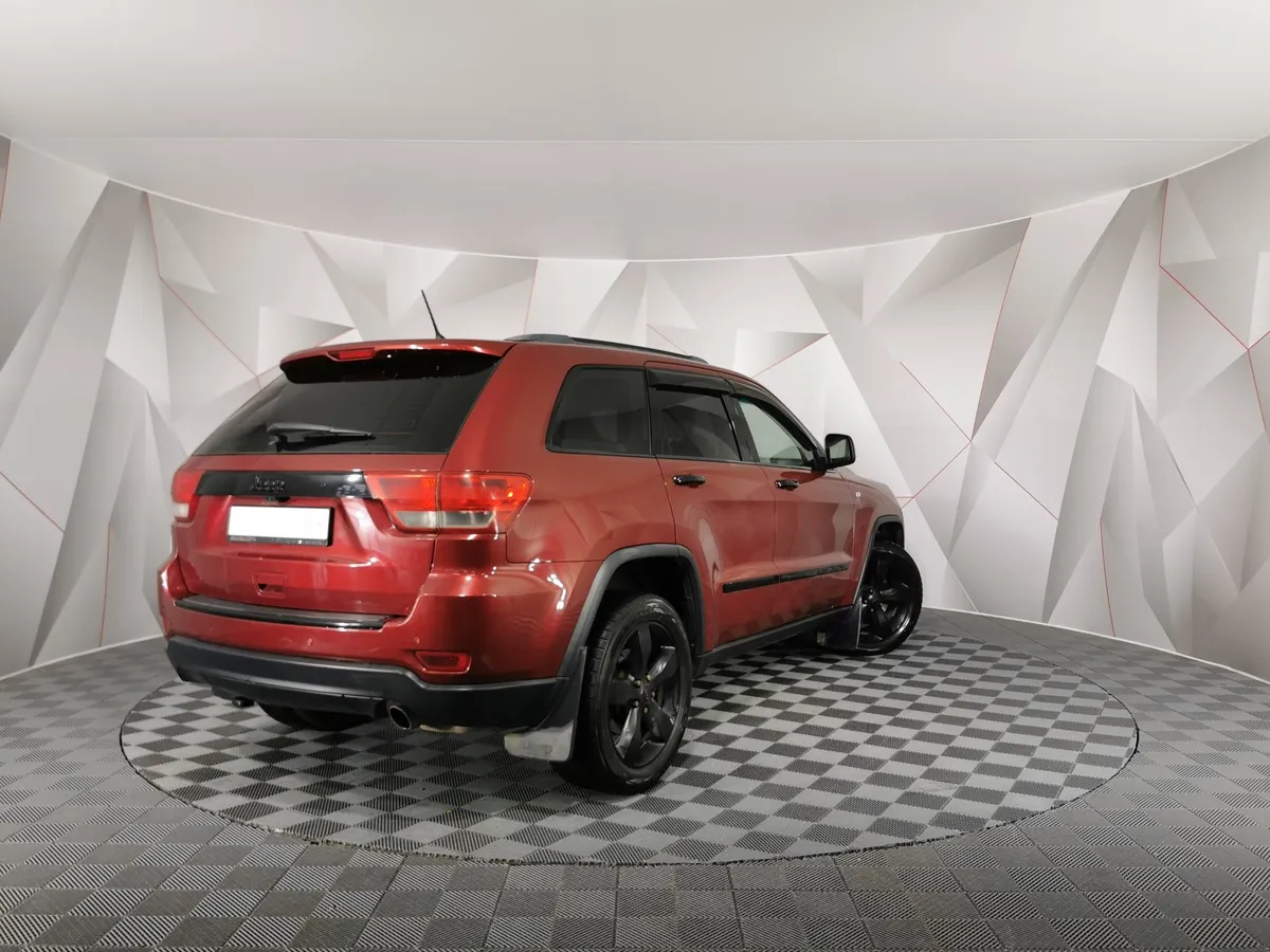Jeep Grand Cherokee 3.6 AT (286 л.с.) Limited Красный в АВИЛОН. Слайд №2