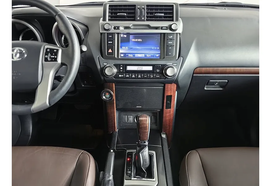 АВИЛОН - Toyota Land Cruiser Prado 2.8 D AT 4WD (5 мест) (177 л.с.) Комфорт Белый - slide 8