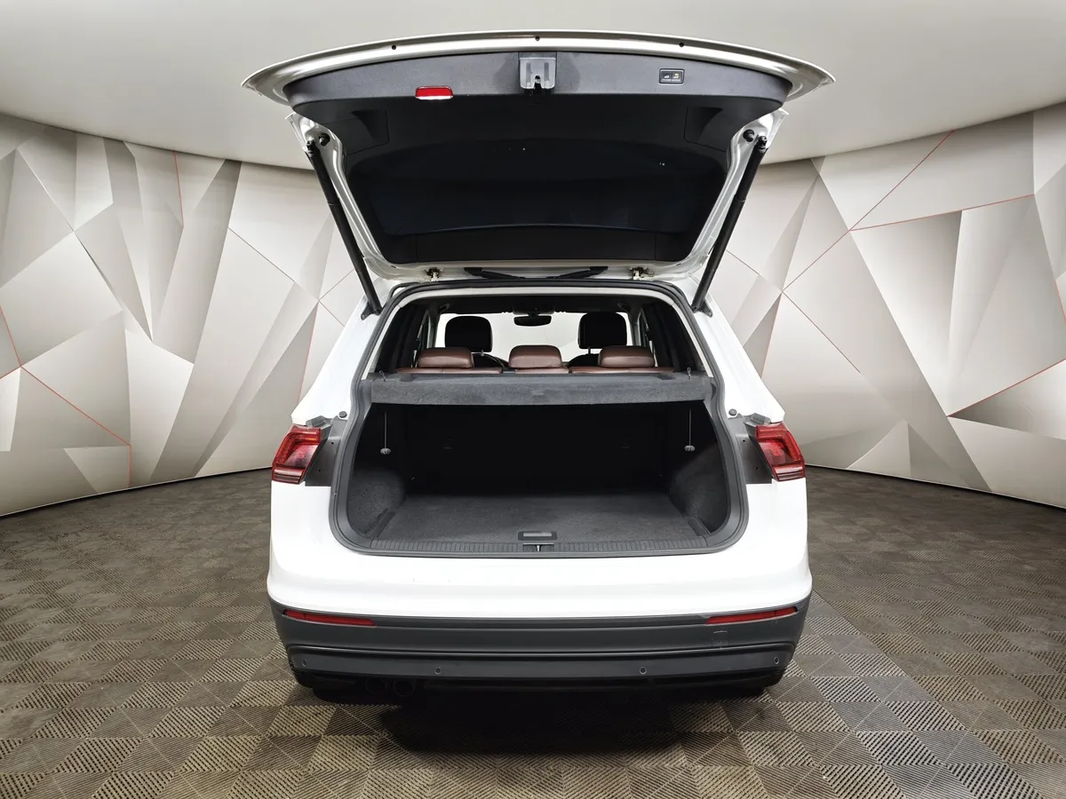 Volkswagen Tiguan 2.0 TDI 4Motion DSG (150 л.с.) Comfortline Белый в АВИЛОН. Слайд №12
