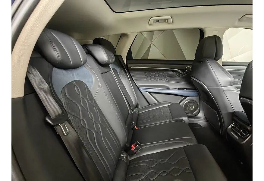 Voyah Free EVR 1.5 AT AWD (489 л.с.) Sport Edition Синий в АВИЛОН. Слайд №15