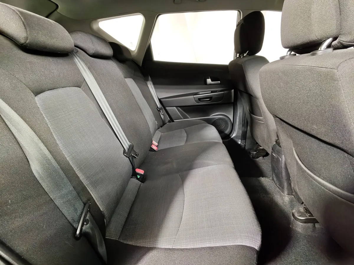 Kia Ceed 1.6 AT (130 л.с.) Серебристый в АВИЛОН. Слайд №15