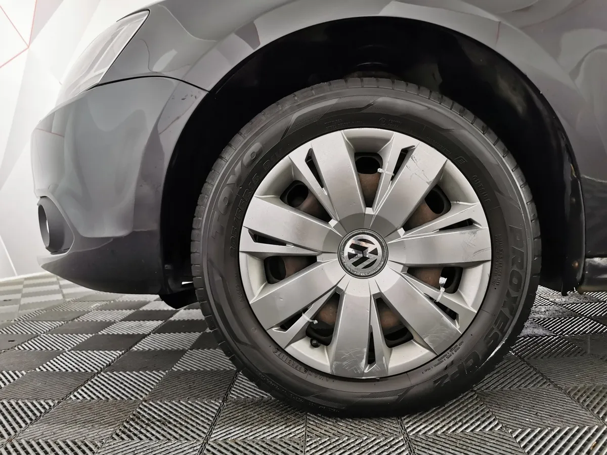 Volkswagen Jetta 1.4 TSI DSG (122 л.с.) Comfortline Черный в АВИЛОН. Слайд №9