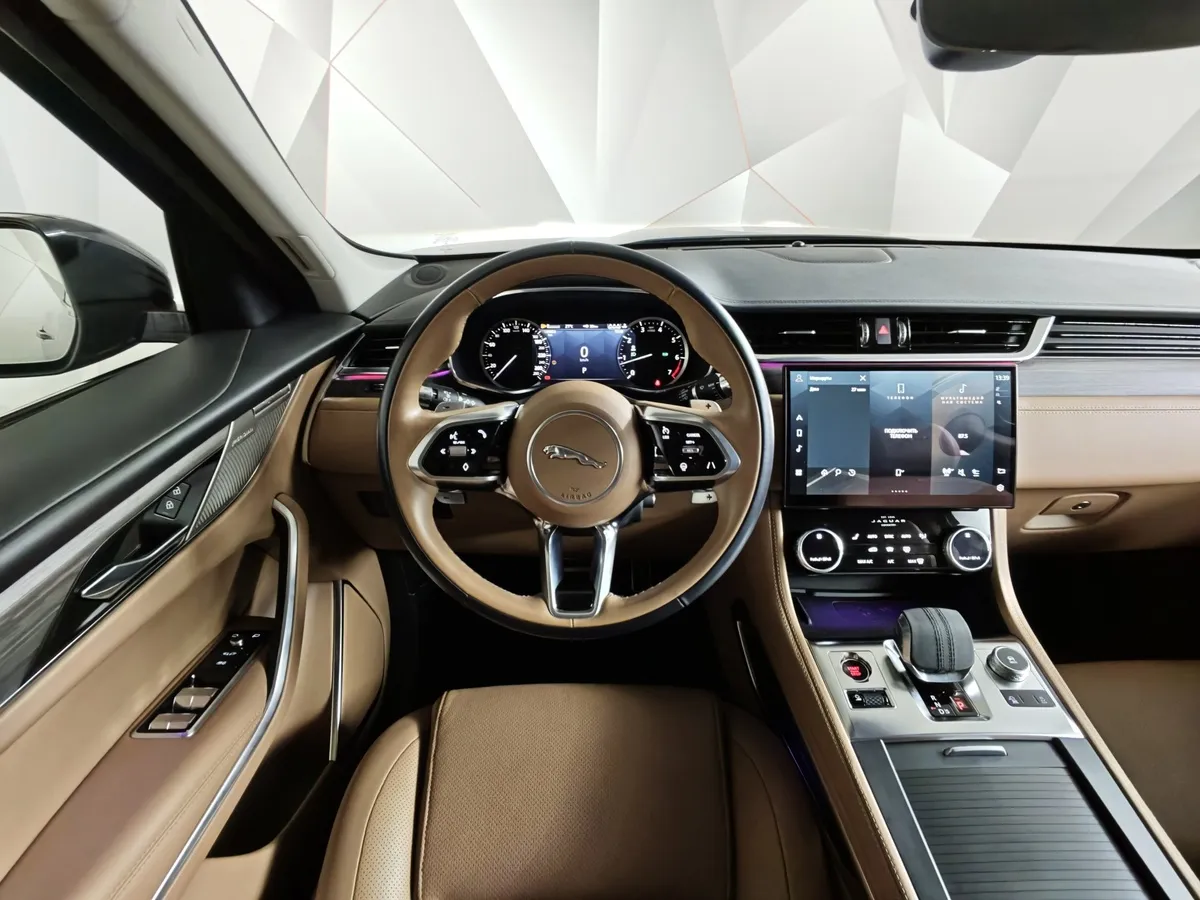 Jaguar F-Pace 2.0P AT AWD (249 л.с.) SE Серый в АВИЛОН. Слайд №20