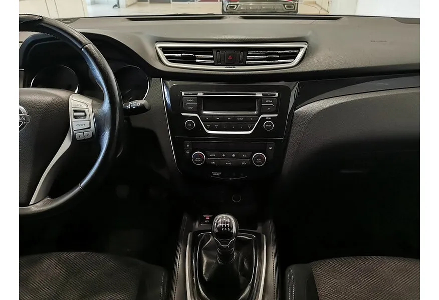 Nissan Qashqai 1.2 DIG-T MT (115 л.с.) Черный в АВИЛОН. Слайд №14