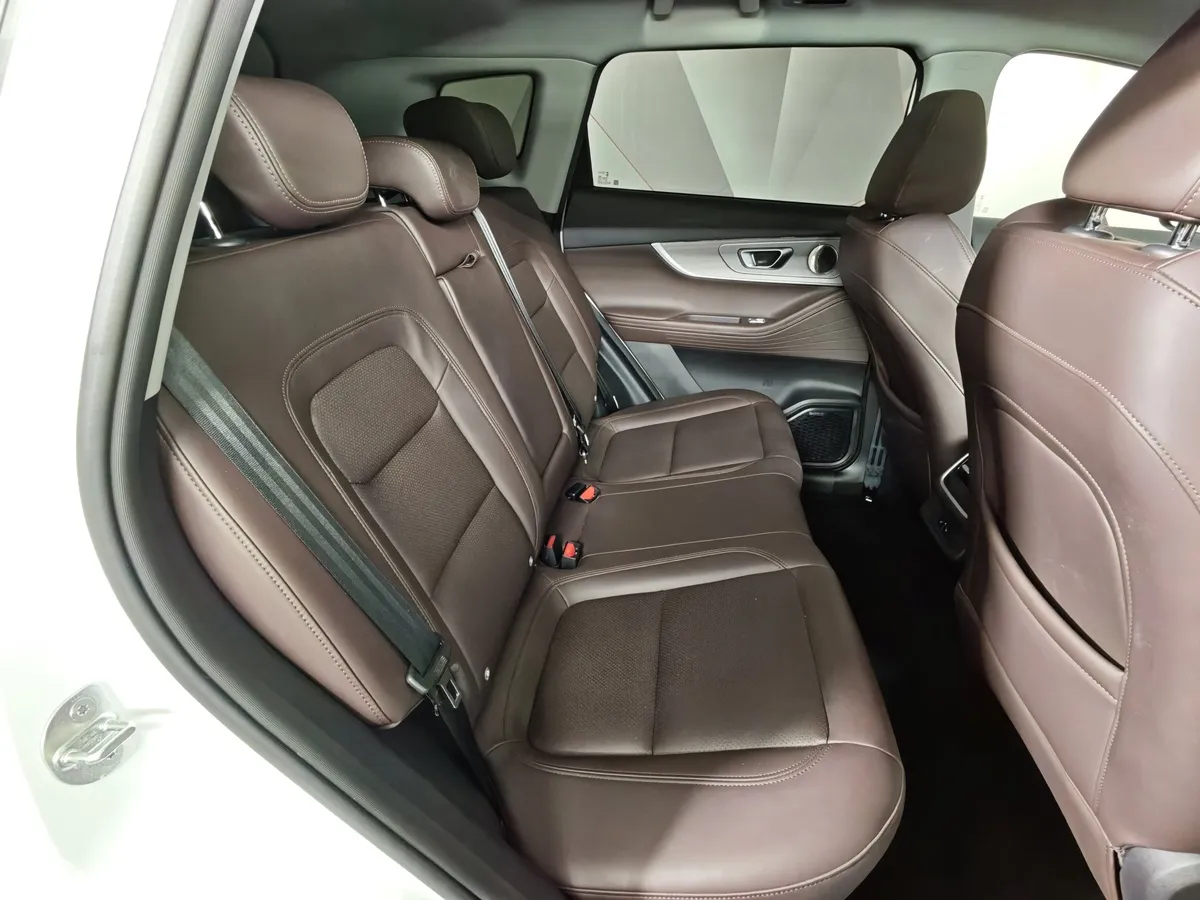 Chery Tiggo 7 Pro Max 1.6 DCT 4WD (150 л.с.) Ultra Белый в АВИЛОН. Слайд №15