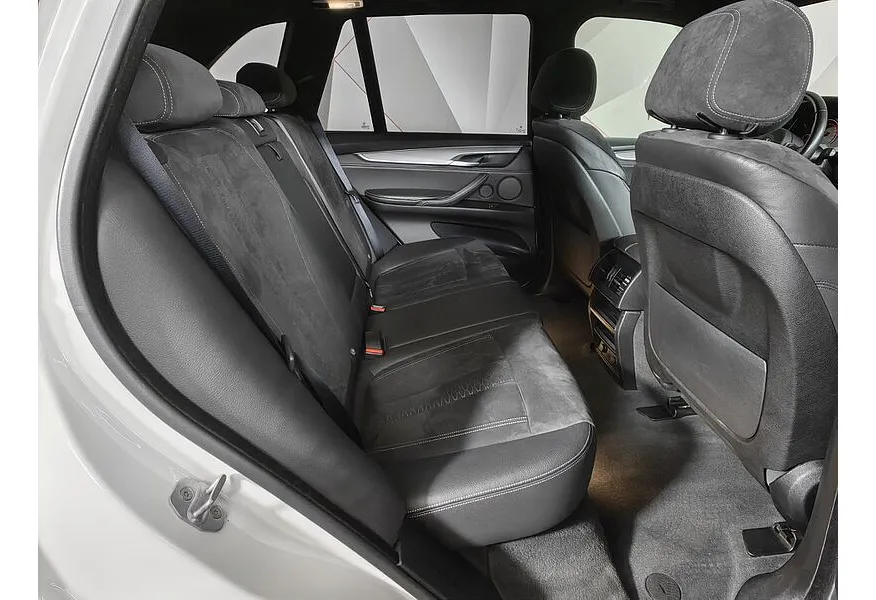 BMW X5 xDrive30d Steptronic (249 л.с.) Белый в АВИЛОН. Слайд №7