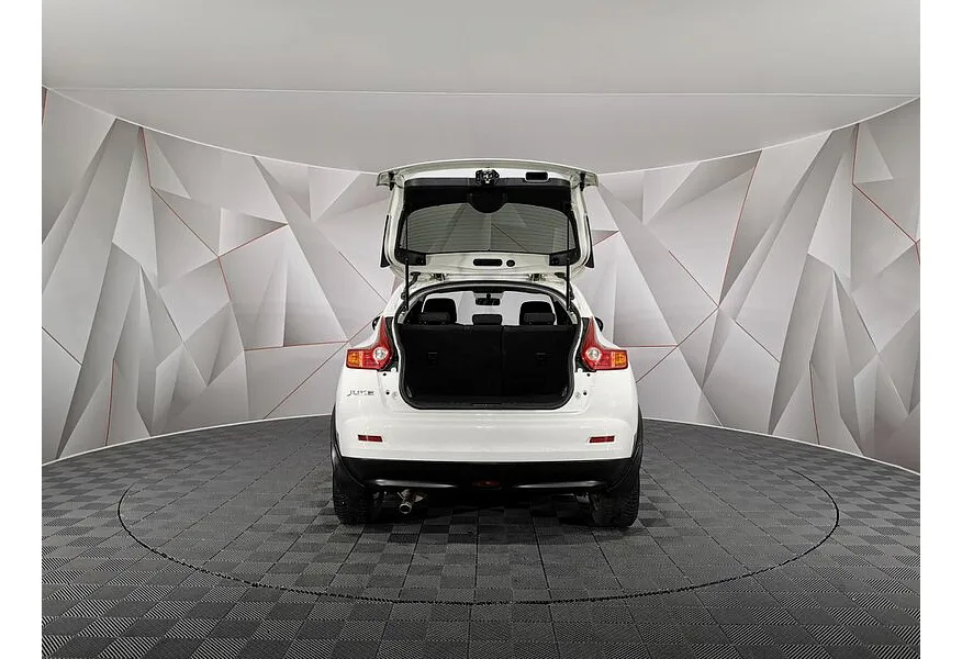 Nissan Juke 1.6 CVT (117 л.с.) Белый в АВИЛОН. Слайд №12