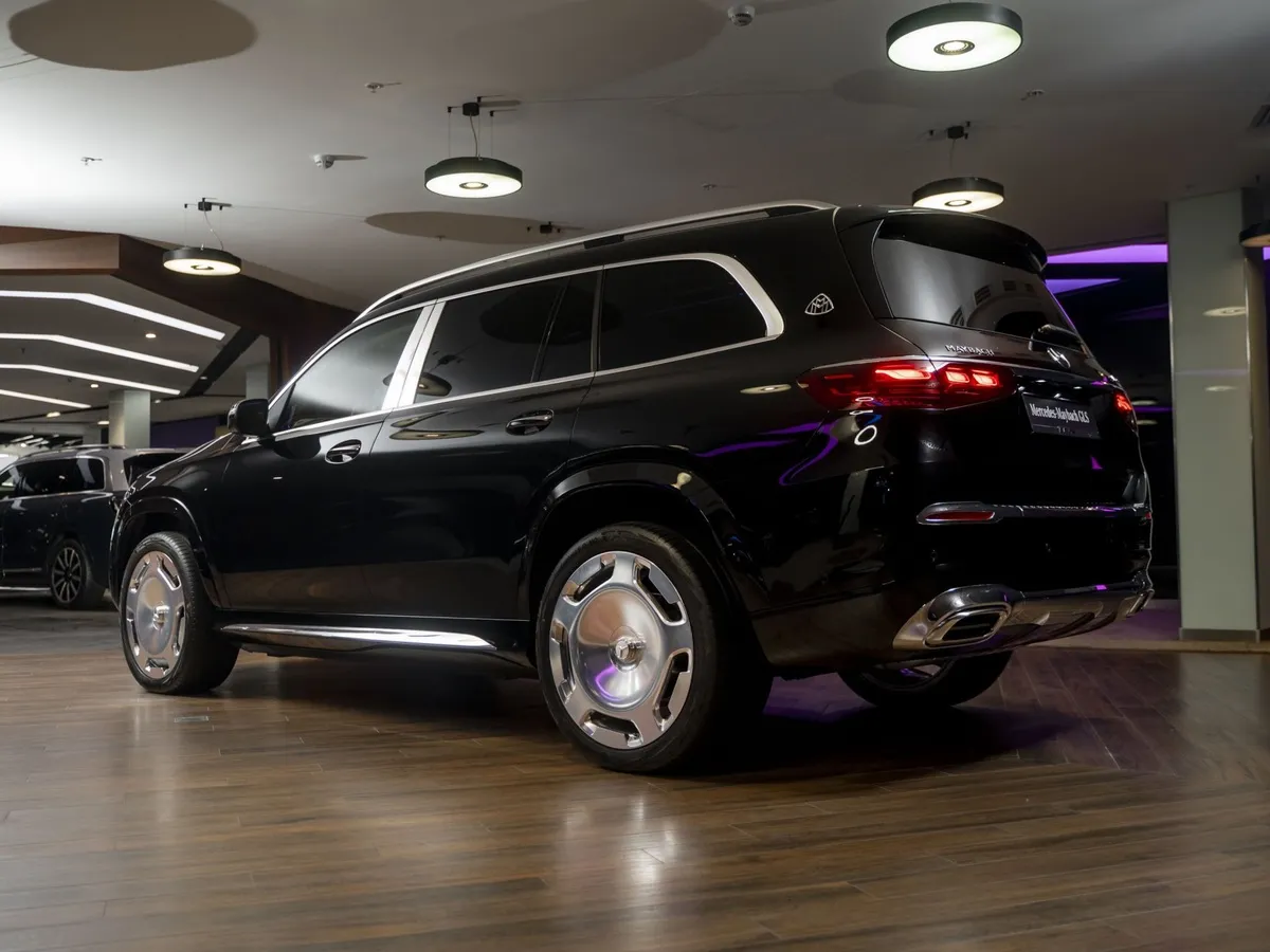 Mercedes-Benz GLS 600 9G-Tronic 4Matic (557 л.с.) Черный в АВИЛОН. Слайд №5