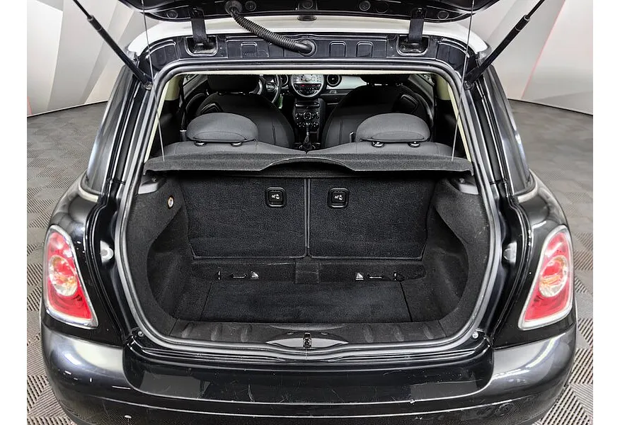 MINI Cooper 1.6 AT (122 л.с.) Черный в АВИЛОН. Слайд №9 MINI Cooper 1.6 AT (122 л.с.) Черный в АВИЛОН. Слайд №9