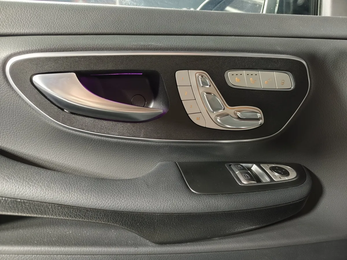 Mercedes-Benz V-Класс V 300 d L3 4MATIC 9G-TRONIC (237 л.с.) Черный в АВИЛОН. Слайд №15