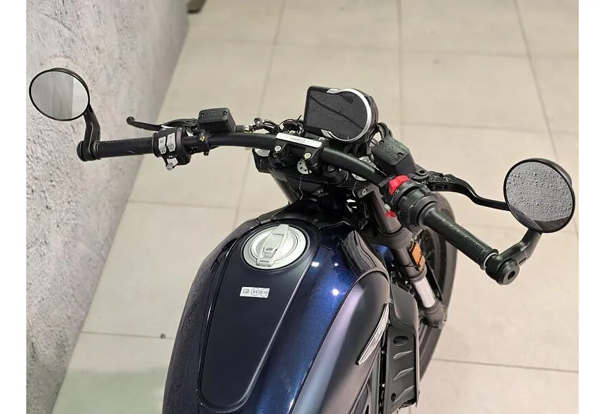 LIVE. Слайд №3