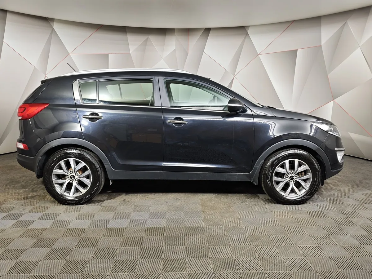 Kia Sportage 2.0 AT AWD (150 л.с.) Черный в АВИЛОН. Слайд №6