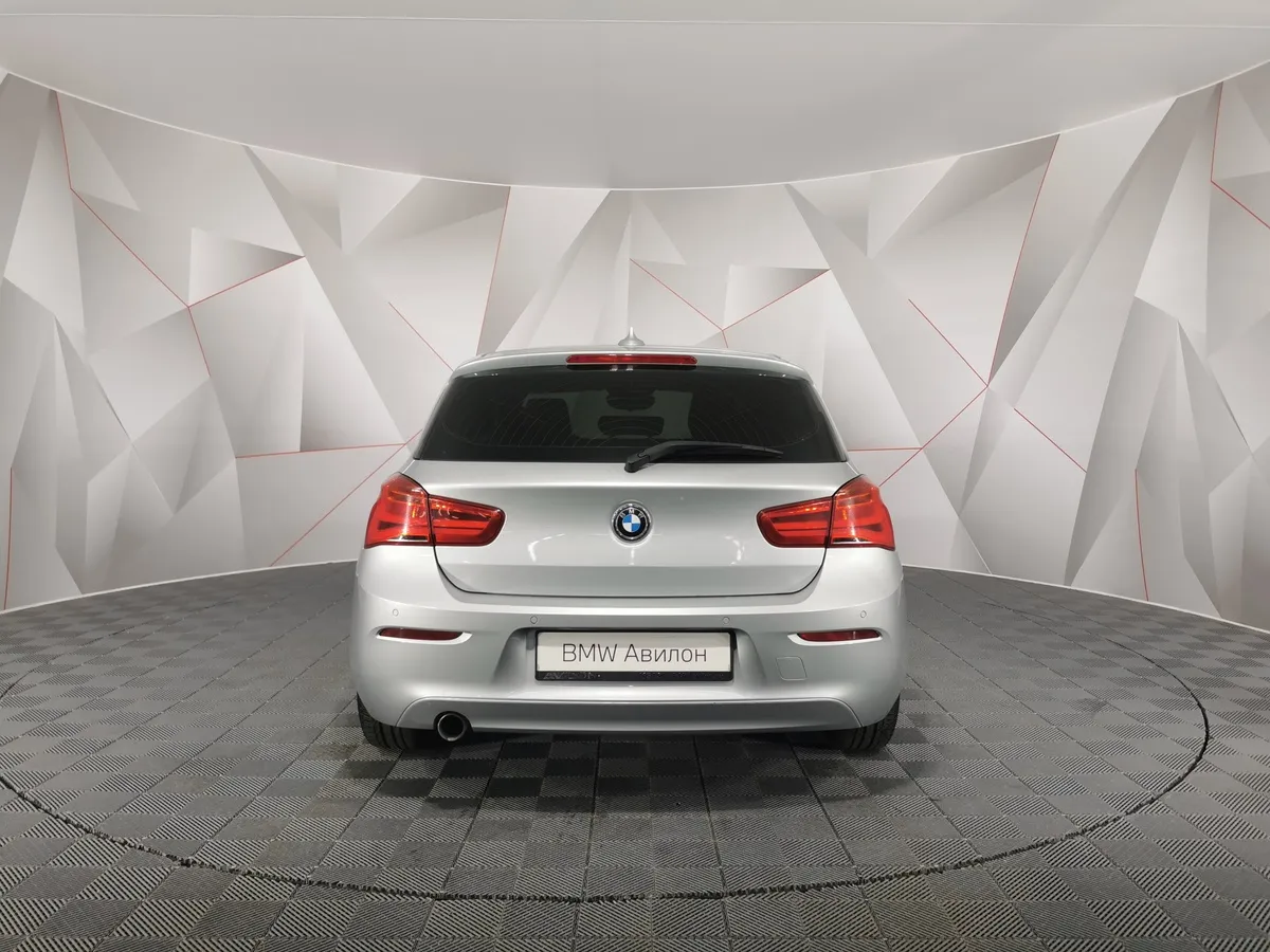 BMW 1 серия 116i AT (136 л.с.) Серебристый в АВИЛОН. Слайд №4