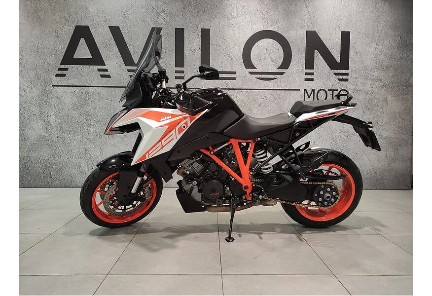 LIVE. Слайд №3