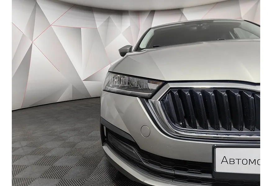 Skoda Octavia 1.4 AT FWD (150 л.с.) Коричневый в АВИЛОН. Слайд №10