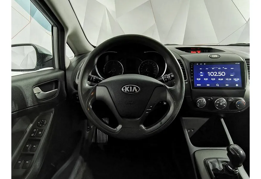 Kia Cerato 1.6 MT (130 л.с.) Comfort (D460) Серебристый в АВИЛОН. Слайд №20