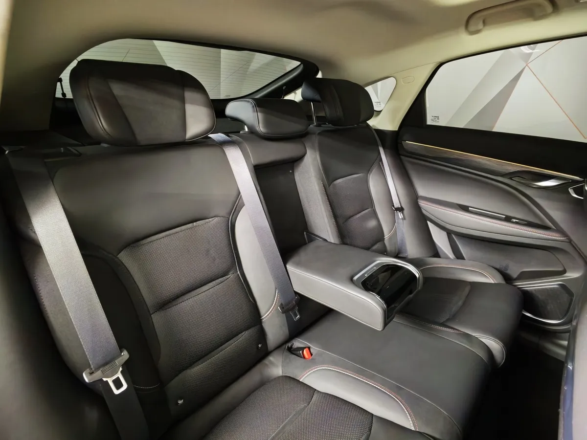 Geely Tugella 2.0 AT AWD (238 л.с.) Flagship Черный в АВИЛОН. Слайд №17