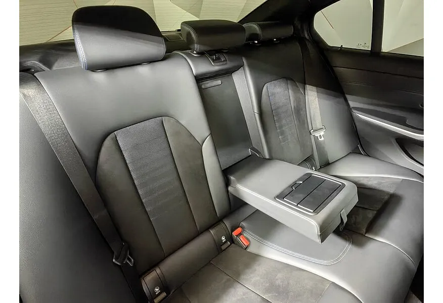 BMW 3 серия 320i xDrive (184 л.с.) M Sport Pure Синий в АВИЛОН. Слайд №14