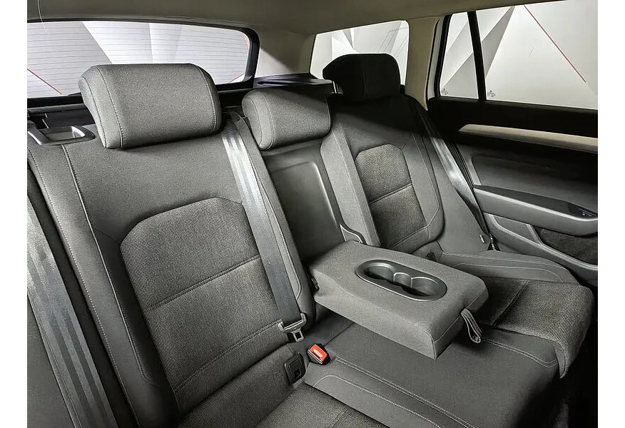 Volkswagen Passat 1.8 TSI DSG (180 л.с.) Comfortline Белый в АВИЛОН. Слайд №17