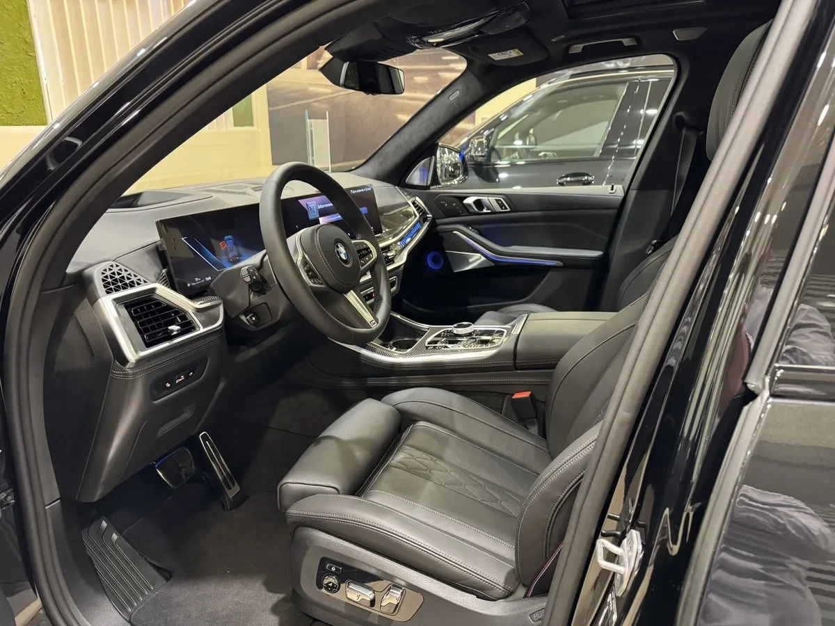 BMW X5 xDrive30d Steptronic (286 л.с.) Черный в АВИЛОН. Слайд №7