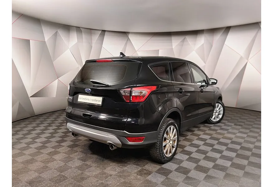 Ford Kuga 2.5 AT (150 л.с.) Черный в АВИЛОН. Слайд №2