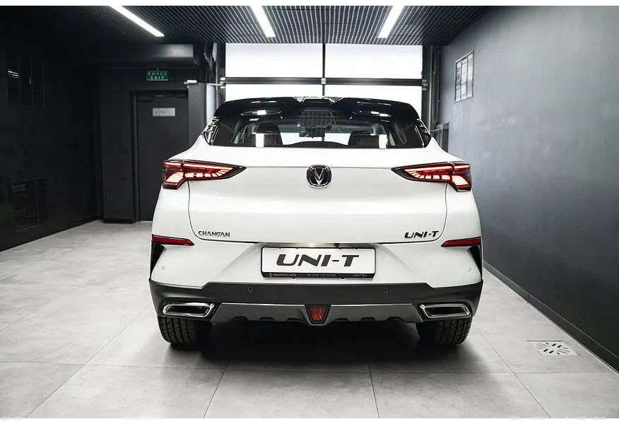 Changan UNI-T 1.5T 7DCT (167 л.с.) Tech Белый в АВИЛОН. Слайд №3