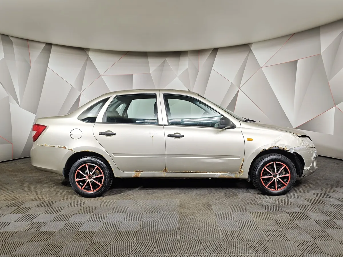 ВАЗ (Lada) Granta 1.6 AT 16кл (98 л.с.) Бежевый в АВИЛОН. Слайд №6