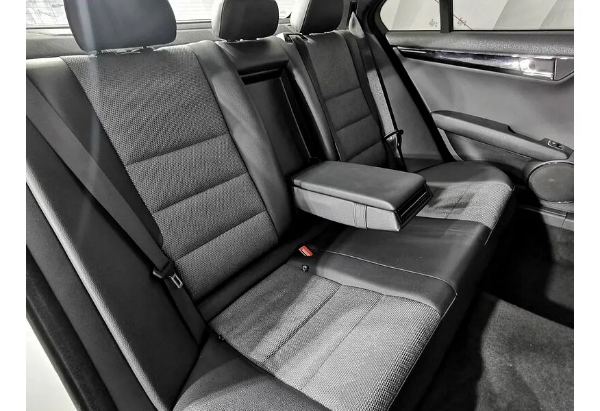 АВИЛОН - Mercedes-Benz C-Класс C 180 CGI BlueEFFICIENCY AT (156 л.с.) Белый - slide 8