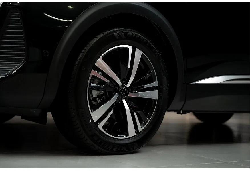 АВИЛОН - Peugeot 5008 1.8 THP ATN8 (211 л.с.) ALLURE Черный - slide 14