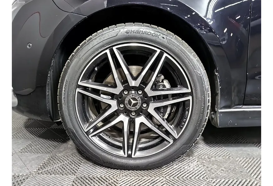 Mercedes-Benz V-Класс V 300 L3 4Motion 9G-Tronic (239 л.с.) Черный в АВИЛОН. Слайд №9