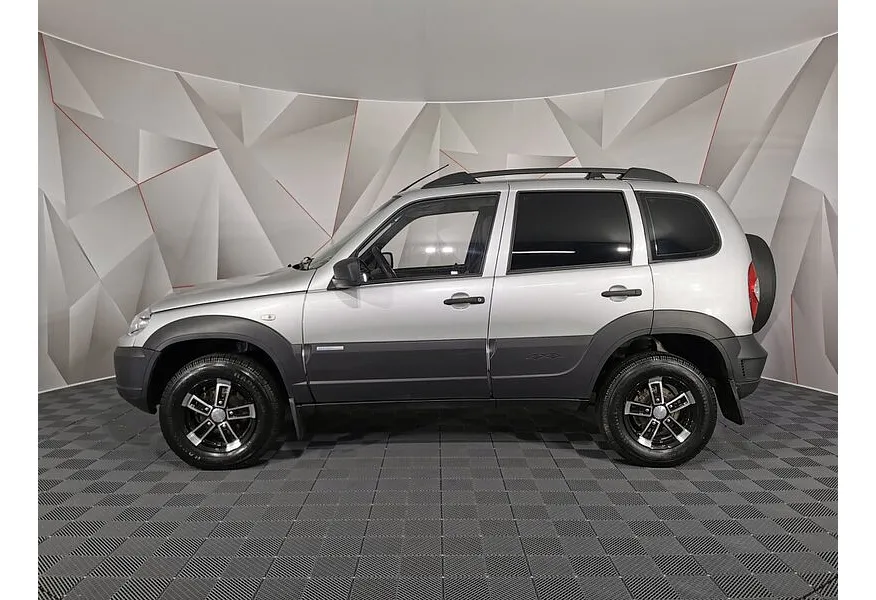АВИЛОН - Chevrolet Niva 1.7 MT (80 л.с.) Серебристый - slide 2