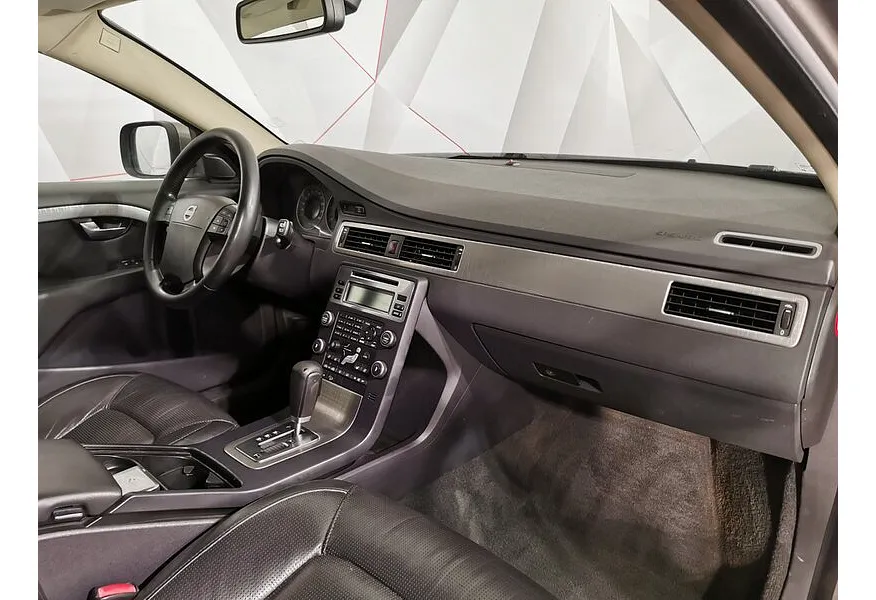 Volvo XC70 2.4 D5 Geartronic AWD (185 л.с.) Коричневый в АВИЛОН. Слайд №13