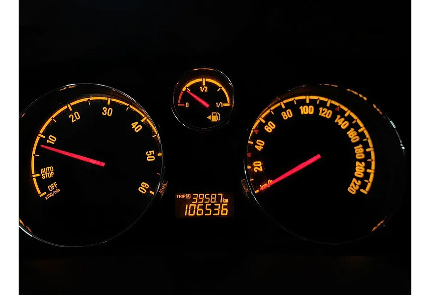 Opel Antara 2.2 CDTi MT AWD (164 л.с.) Белый в АВИЛОН. Слайд №17