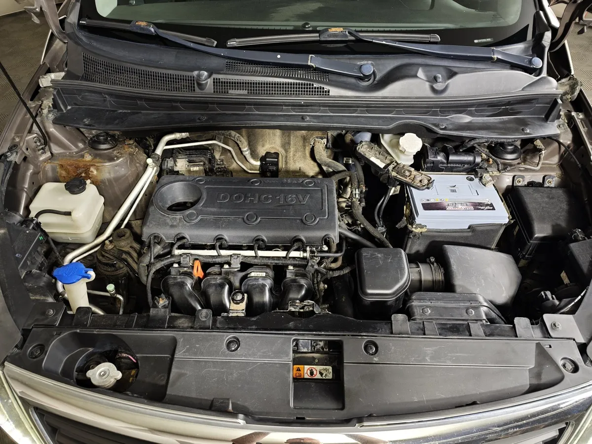 Kia Sportage 2.0 AT 4WD (150 л.с.) Luxe Коричневый в АВИЛОН. Слайд №11
