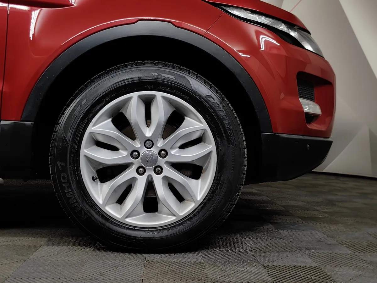 Land Rover Range Rover Evoque 2.0 Si4 AT AWD (240 л.с.) СПЕЦИАЛЬНАЯ СЕРИЯ LANDMARK Красный в АВИЛОН. Слайд №9