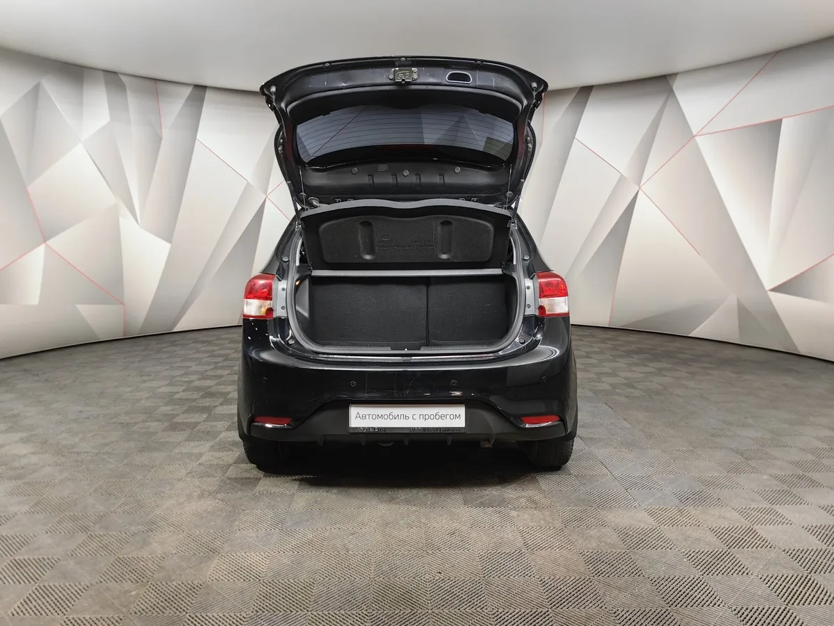 Kia Rio 1.6 AT (123 л.с.) Черный в АВИЛОН. Слайд №12