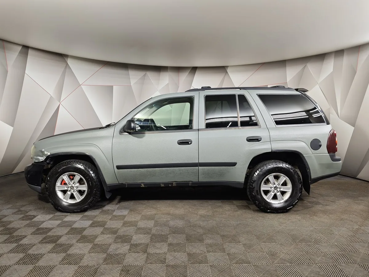 Chevrolet TrailBlazer 4.2 AT 4WD (275 л.с.) Серый в АВИЛОН. Слайд №5