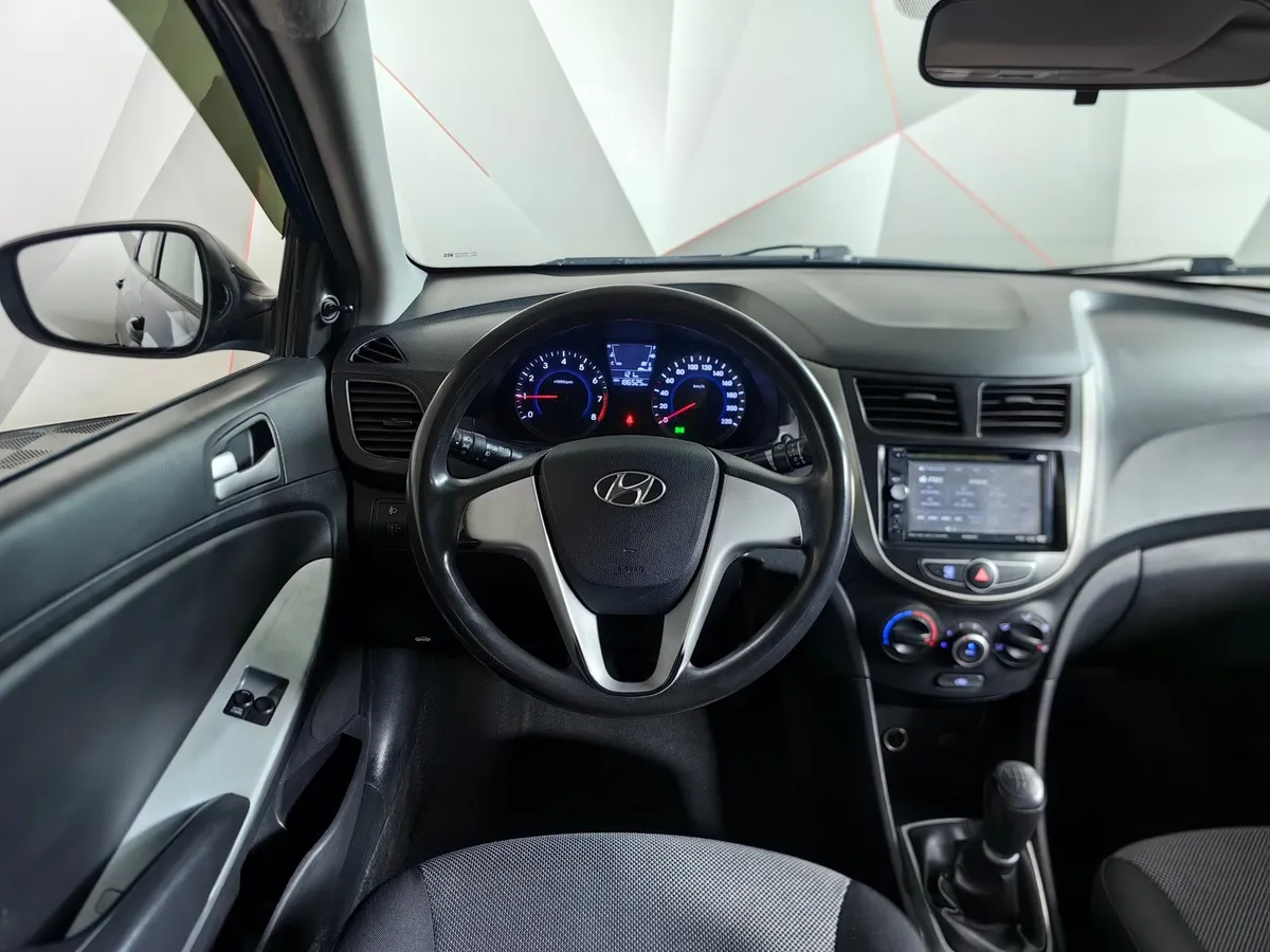 Hyundai Solaris 1.6 MT (123 л.с.) Classic Синий в АВИЛОН. Слайд №19