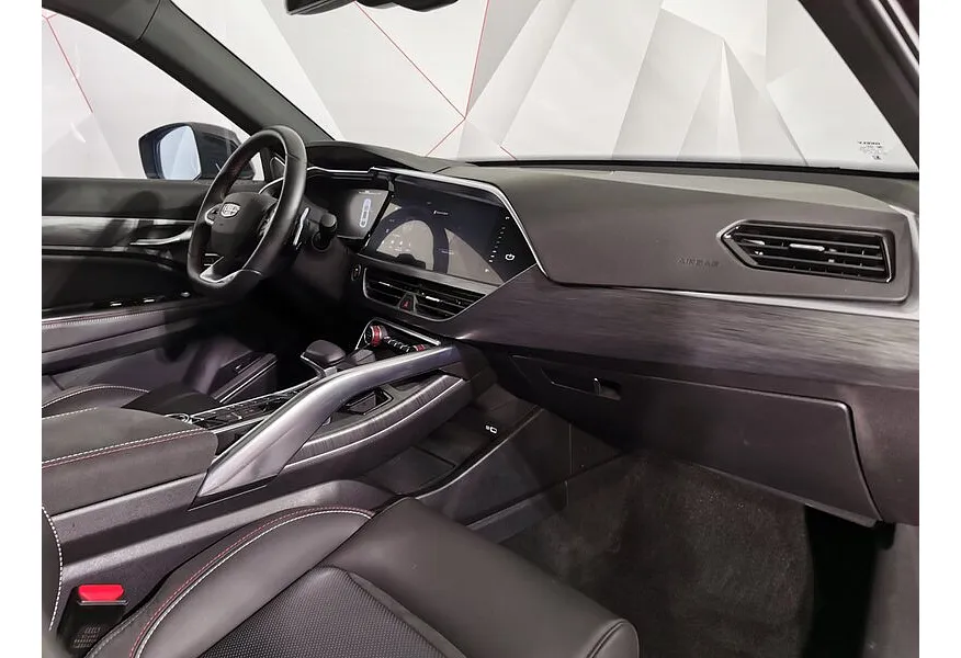 Geely Tugella 2.0 AT AWD (238 л.с.) Flagship Черный в АВИЛОН. Слайд №13