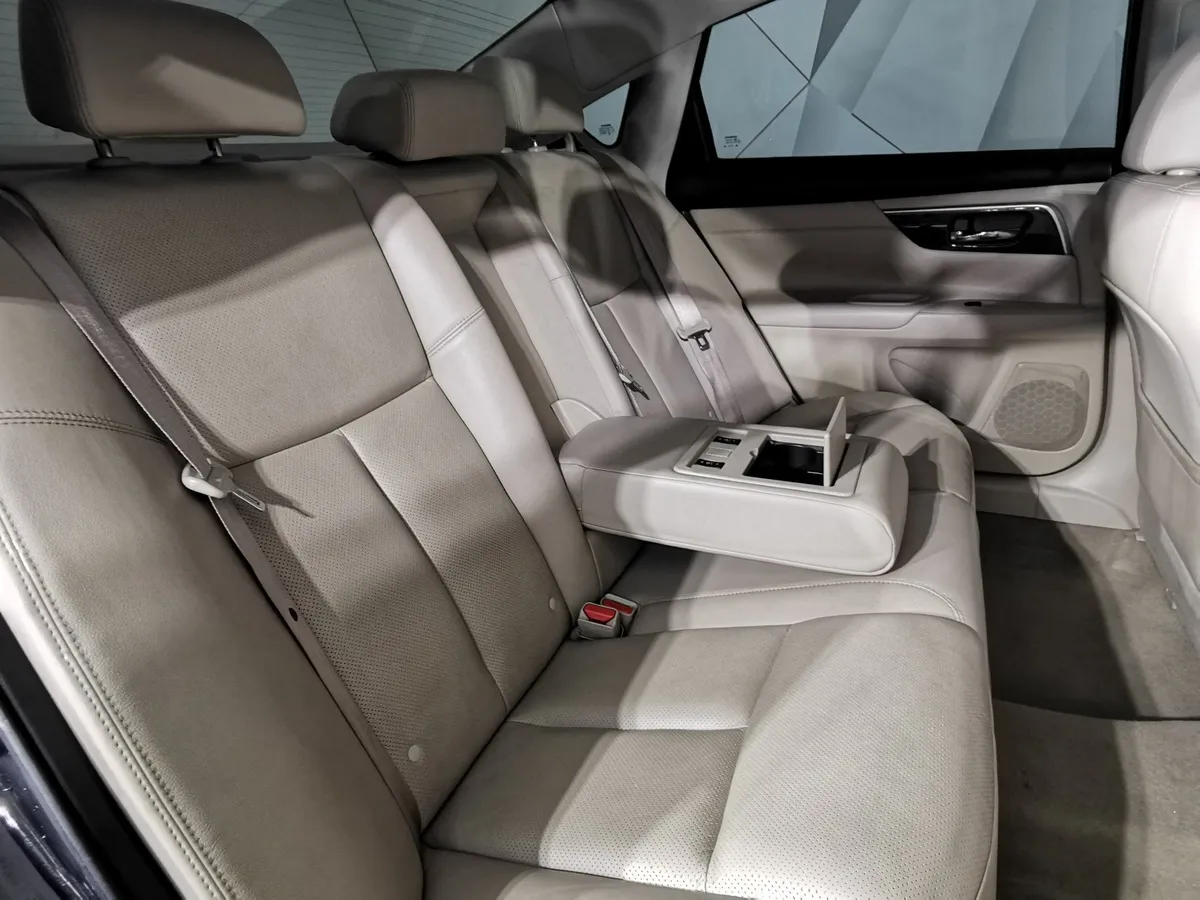Nissan Teana 2.5 Xtronic (173 л.с.) Черный в АВИЛОН. Слайд №16