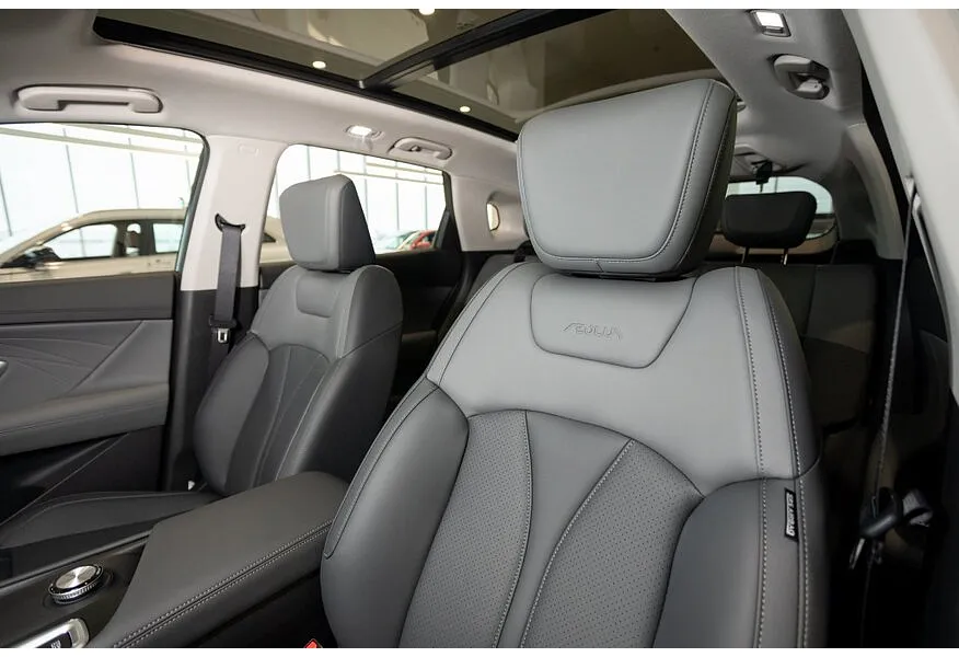 Dongfeng Huge 1.5 AMT FWD (197 л.с.) Executive Синий в АВИЛОН. Слайд №10